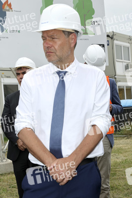 Robert Habeck in Leuna