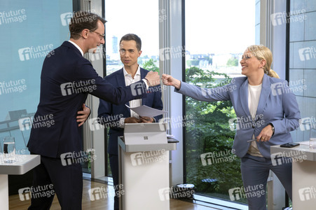 Wahlabend der Landtagswahl in Nordrhein-Westfalen in Düsseldorf