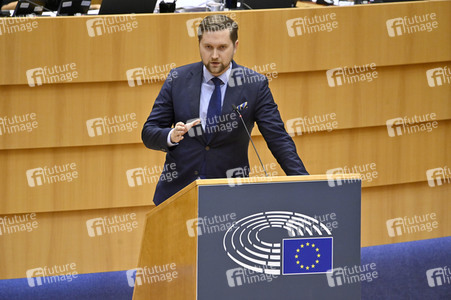 Plenartagung zur Bekämpfung der Straflosigkeit bei Kriegsverbrechen in der Ukraine im EU-Parlament in Brüssel