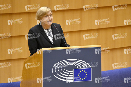 Plenartagung zur Bekämpfung der Straflosigkeit bei Kriegsverbrechen in der Ukraine im EU-Parlament in Brüssel