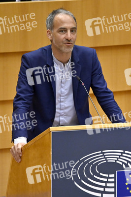 Plenartagung zur Bekämpfung der Straflosigkeit bei Kriegsverbrechen in der Ukraine im EU-Parlament in Brüssel