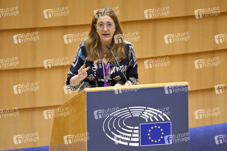 Plenartagung zur Bekämpfung der Straflosigkeit bei Kriegsverbrechen in der Ukraine im EU-Parlament in Brüssel