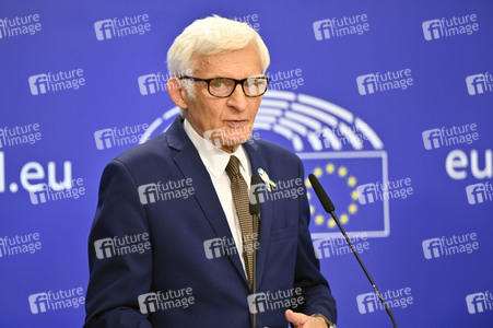 Pressekonferenz zur Trilog-Vereinbarung zur Gasspeicherung im EU-Parlament in Brüssel