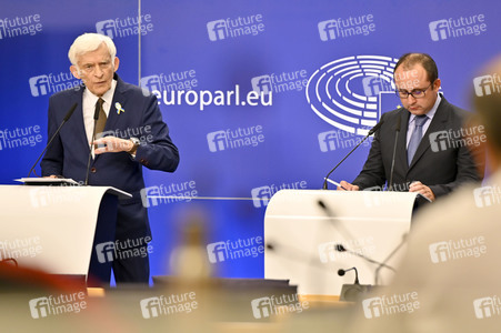 Pressekonferenz zur Trilog-Vereinbarung zur Gasspeicherung im EU-Parlament in Brüssel