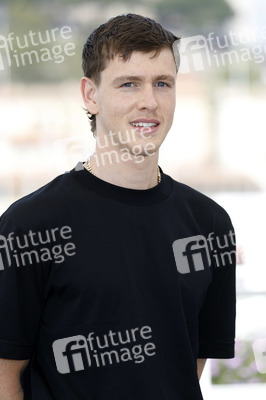 Photocall 'Triangle of Sadness', Cannes Film Festival 2022