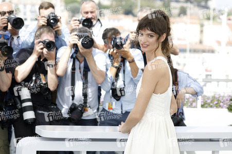 Photocall 'Triangle of Sadness', Cannes Film Festival 2022