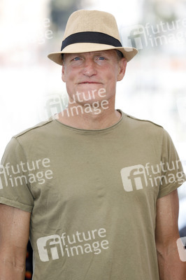 Photocall 'Triangle of Sadness', Cannes Film Festival 2022