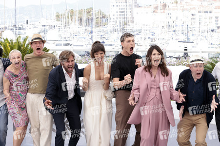 Photocall 'Triangle of Sadness', Cannes Film Festival 2022