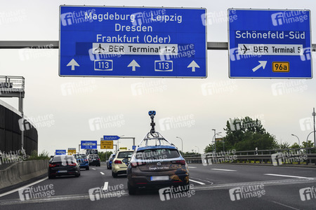 Google Street View-Fahrzeug in Berlin