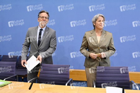 Bundespressekonferenz Vorstellung der Zahlen kindlicher Gewaltopfer in Berlin