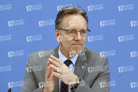 Bundespressekonferenz Vorstellung der Zahlen kindlicher Gewaltopfer in Berlin