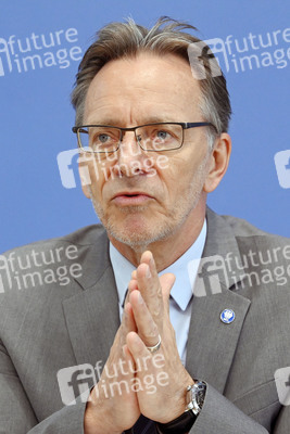 Bundespressekonferenz Vorstellung der Zahlen kindlicher Gewaltopfer in Berlin