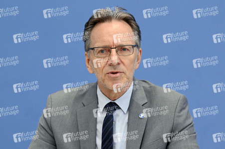 Bundespressekonferenz Vorstellung der Zahlen kindlicher Gewaltopfer in Berlin