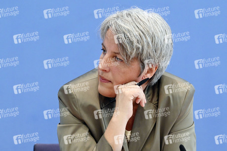 Bundespressekonferenz Vorstellung der Zahlen kindlicher Gewaltopfer in Berlin