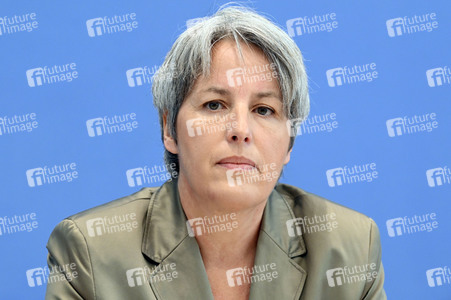 Bundespressekonferenz Vorstellung der Zahlen kindlicher Gewaltopfer in Berlin