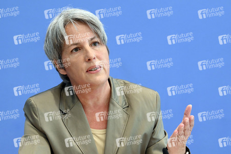 Bundespressekonferenz Vorstellung der Zahlen kindlicher Gewaltopfer in Berlin