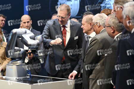 Eröffnungsrundgang auf der Hannover Messe 2022