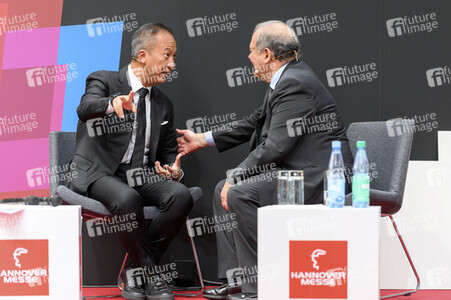 Übergabezeremonie Partnerland Portugal 2022 an Indonesien 2023 auf der Hannover Messe 2022