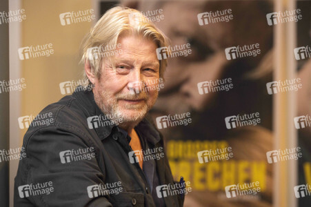 Filmpremiere 'Ein großes Versprechen' in Hannover