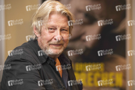 Filmpremiere 'Ein großes Versprechen' in Hannover