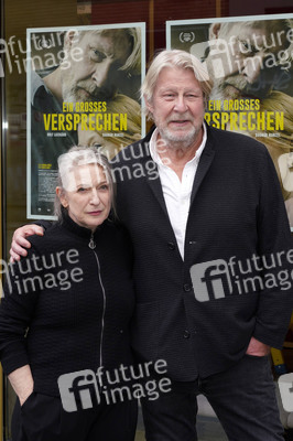 Filmpremiere 'Ein großes Versprechen' in Berlin