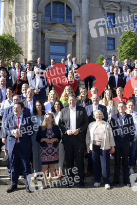 Kundgebung zur Befürwortung des 12-Euro-Mindestlohns in Berlin