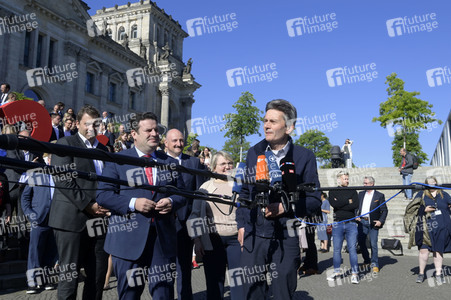 Kundgebung zur Befürwortung des 12-Euro-Mindestlohns in Berlin