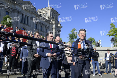 Kundgebung zur Befürwortung des 12-Euro-Mindestlohns in Berlin