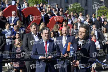 Kundgebung zur Befürwortung des 12-Euro-Mindestlohns in Berlin