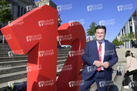 Kundgebung zur Befürwortung des 12-Euro-Mindestlohns in Berlin