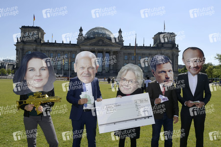 Protestaktion gegen das Sondervermögen in Berlin
