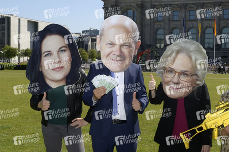 Protestaktion gegen das Sondervermögen in Berlin