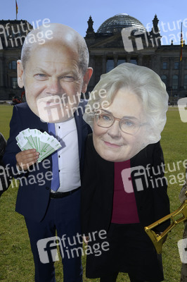 Protestaktion gegen das Sondervermögen in Berlin
