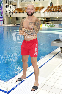 Pressekonferenz 'RTL Turmspringen' in Berlin