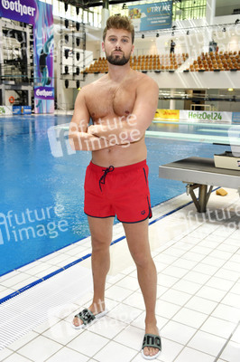 Pressekonferenz 'RTL Turmspringen' in Berlin