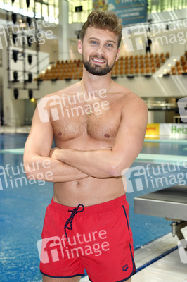 Pressekonferenz 'RTL Turmspringen' in Berlin