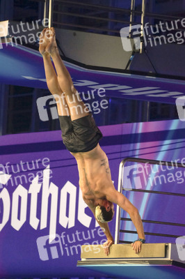 TV-Show 'RTL Turmspringen' in Berlin
