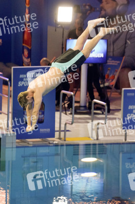 TV-Show 'RTL Turmspringen' in Berlin