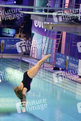 TV-Show 'RTL Turmspringen' in Berlin