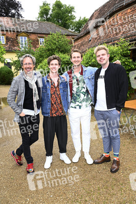 Sternstunden Benefiz Oldtimer Rallye 2022 in Spalt