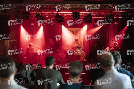 Konzert von Web Max by Max Herre & Roberto di Gioia in Erfurt