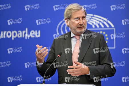 Pressekonferenz zum Entwurf des Gesamthaushaltsplans 2023 im EU-Parlament in Straßburg