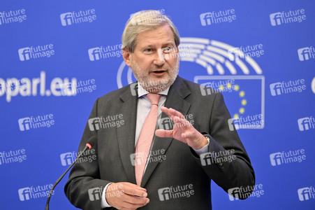 Pressekonferenz zum Entwurf des Gesamthaushaltsplans 2023 im EU-Parlament in Straßburg