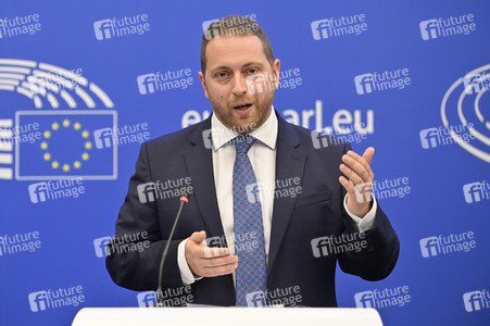 Pressekonferenz zum einheitlichen Ladegerät im EU-Parlament in Straßburg