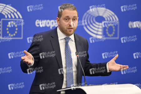 Pressekonferenz zum einheitlichen Ladegerät im EU-Parlament in Straßburg