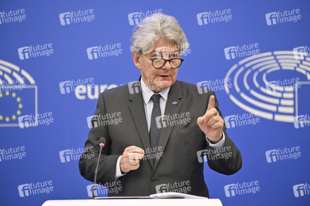 Pressekonferenz zum einheitlichen Ladegerät im EU-Parlament in Straßburg