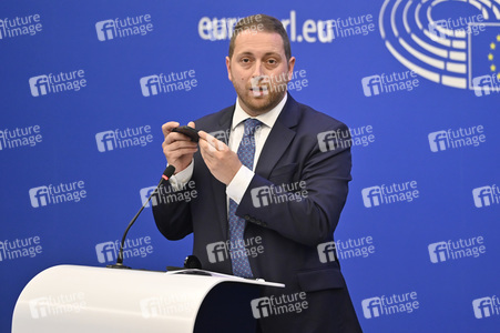 Pressekonferenz zum einheitlichen Ladegerät im EU-Parlament in Straßburg