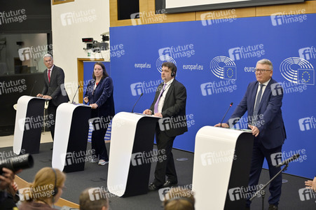 Pressekonferenz zum Mindestlohn im EU-Parlament in Straßburg