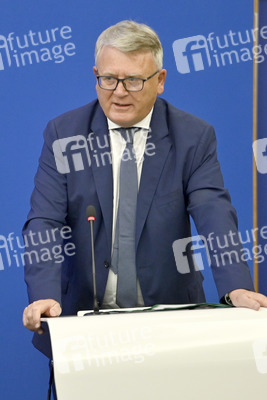 Pressekonferenz zum Mindestlohn im EU-Parlament in Straßburg