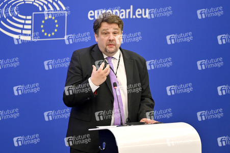 Pressekonferenz zum Mindestlohn im EU-Parlament in Straßburg